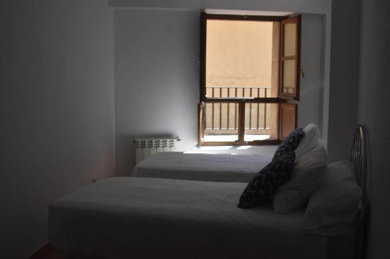 Puerta Del Hierro Apartment Siguenza Exterior photo
